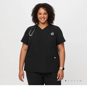 Figs Black Casma Scrub Top
